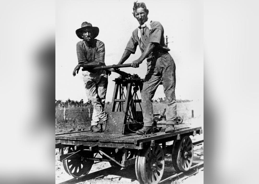 #18. Laborers; railroad transportation